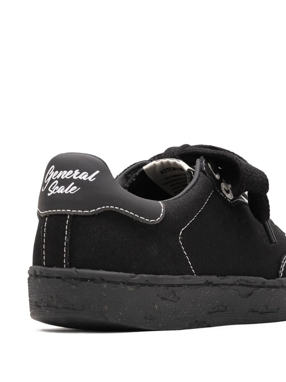 General Scale. canvas low-top sneakers Black