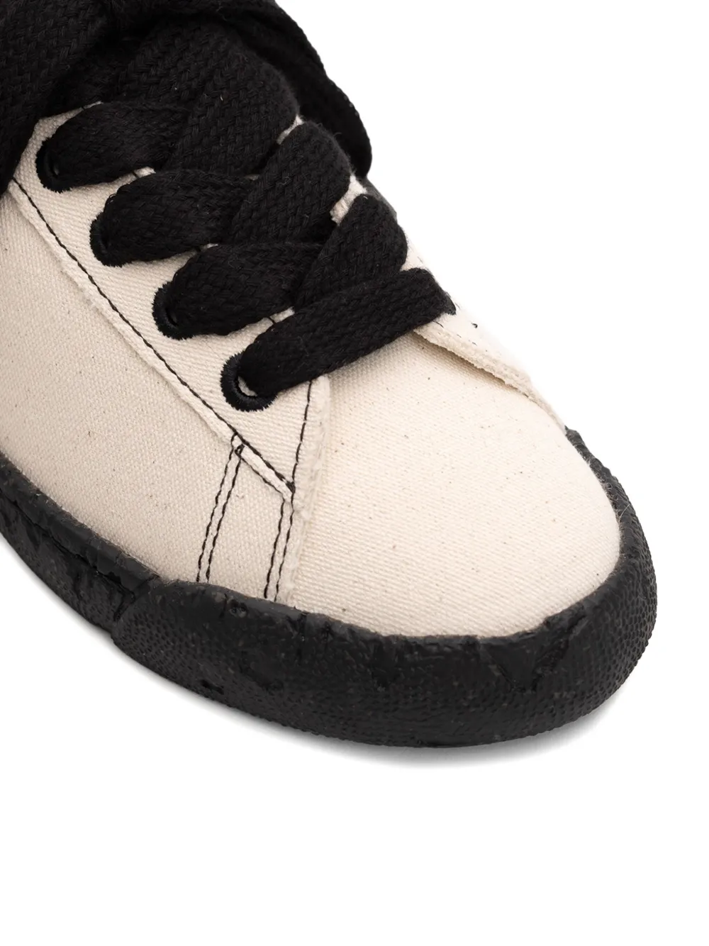 General Scale. canvas low-top sneakers White