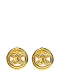 CHANEL Pre-Owned 1996 Gold Plated CC Round Clip On Earrings costume earrings