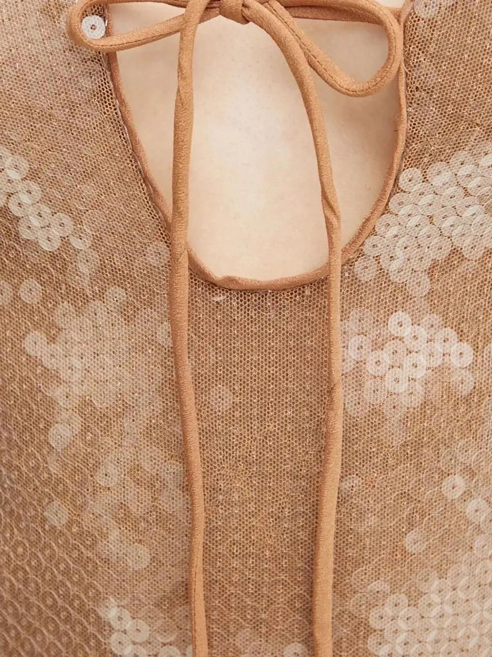 Bardot Body met pailletten en gestrikte hals Beige