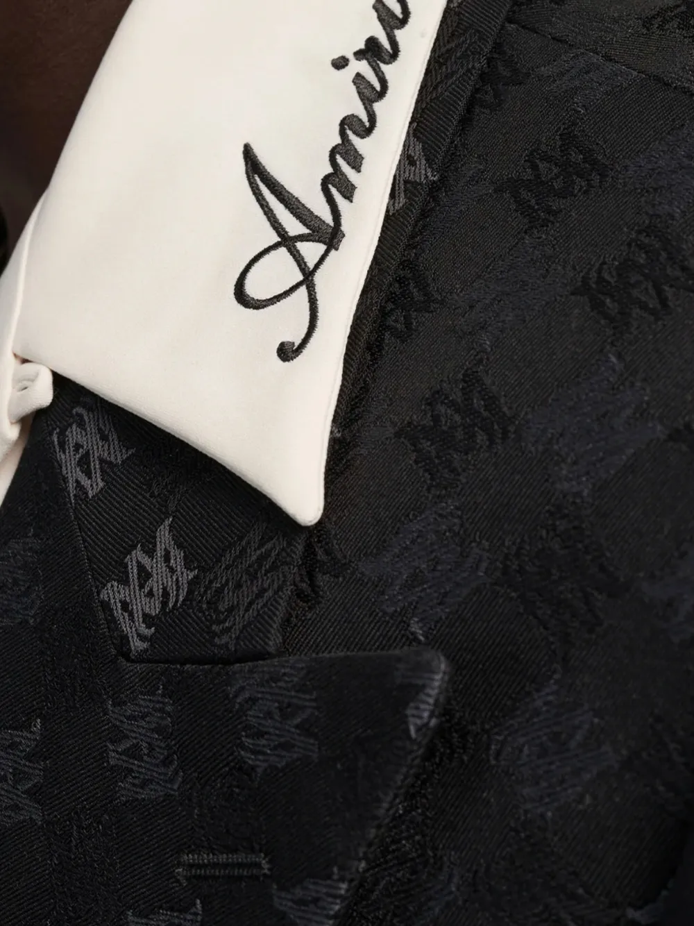 logo-pattern blazer