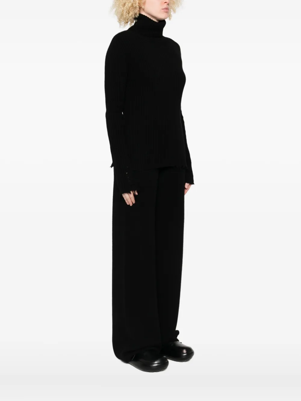 Uma Wang Ribbed Frayed-edge Sweater In Black