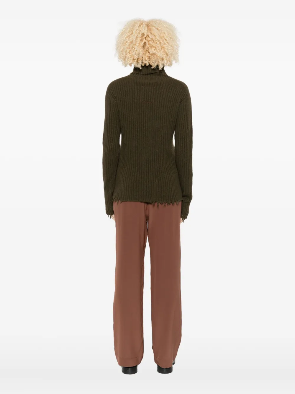 Uma Wang Ribbed Frayed-hem Sweater In Green