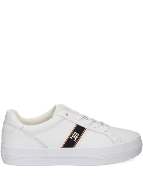 Tommy Hilfiger tenis con detalle del logo