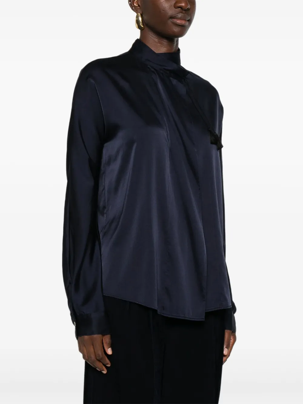Forte Blouse met hoge hals en kwastje Blauw