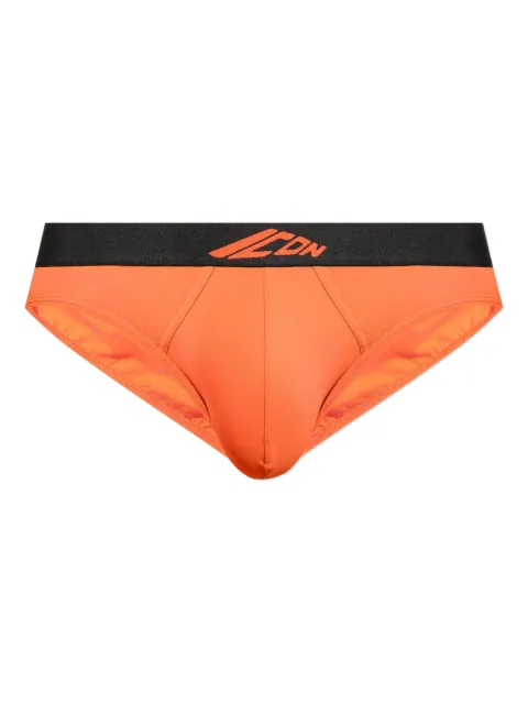 DSQUARED2 calzones con detalle del logo