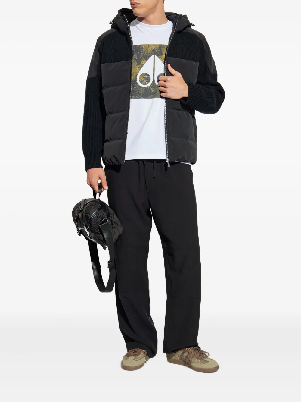 Moose Knuckles ribbed-panel quilted padded jacket Zwart