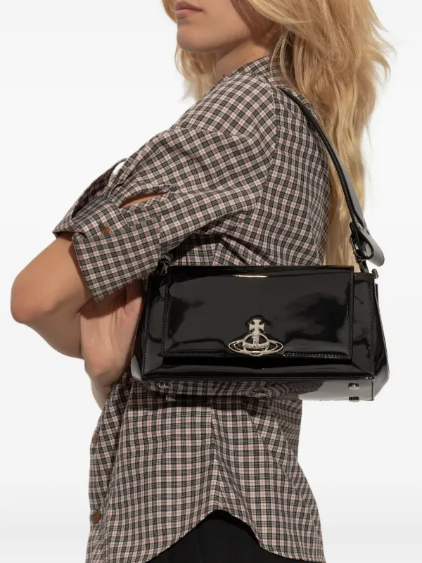 Vivienne Westwood 黒いレザーショルダーバッグ ヴィヴィアンウエストウッドVivienne Westwood キーモチーフ