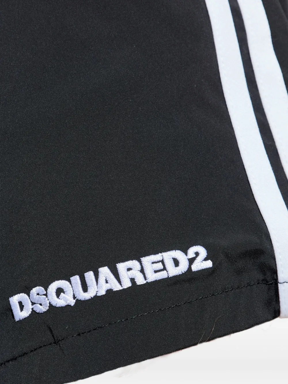 DSQUARED2 side-stripes embroidered-logo swim shorts Zwart