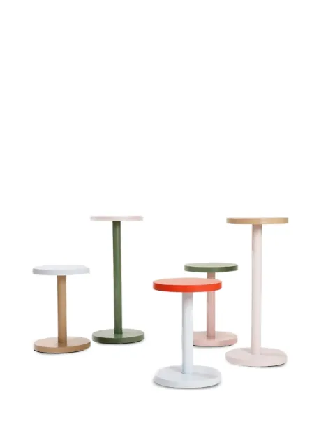 Design letters Trisse ronde tafel