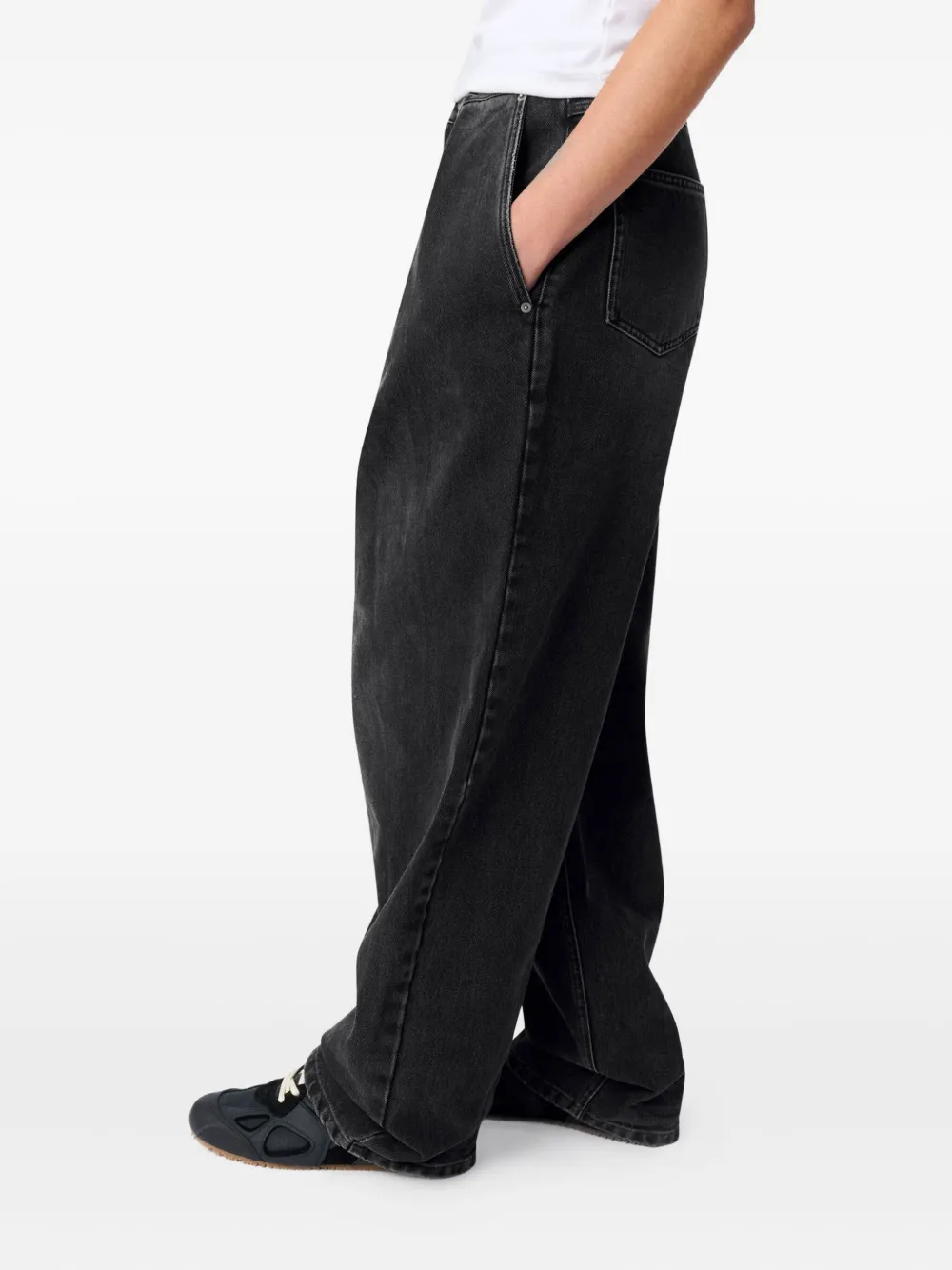 Axel Arigato pleated-pockets wide-leg jeans Grijs