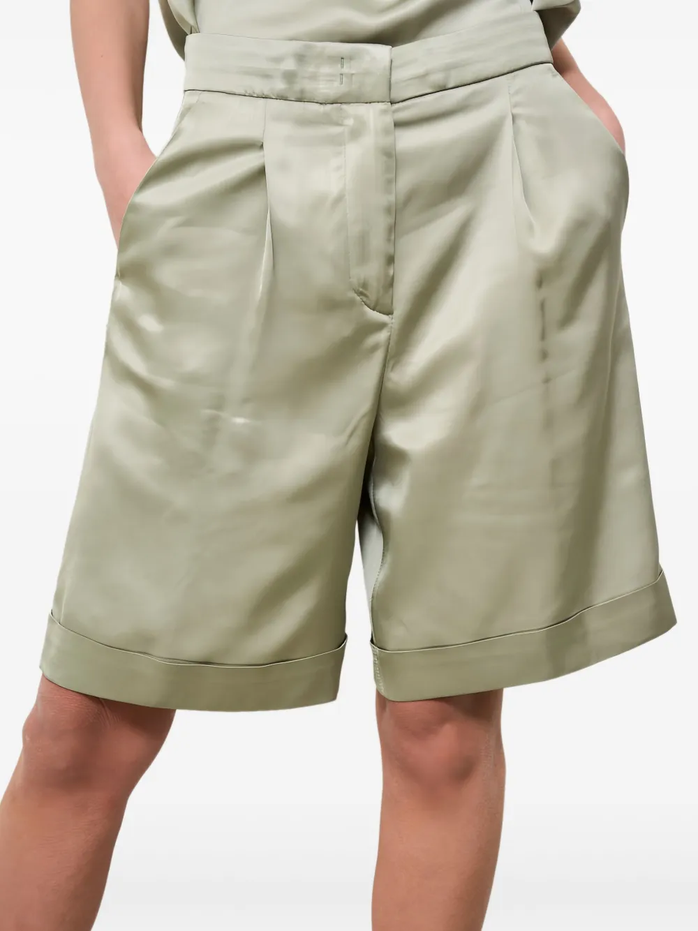Peserico Geplooide shorts met satijnen textuur Groen