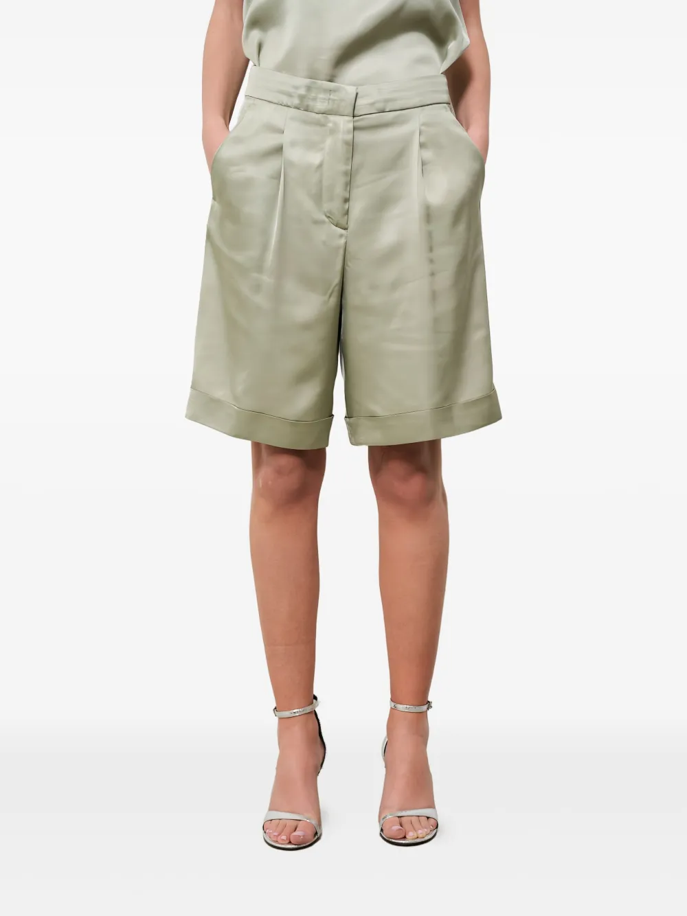 Peserico Geplooide shorts met satijnen textuur Groen