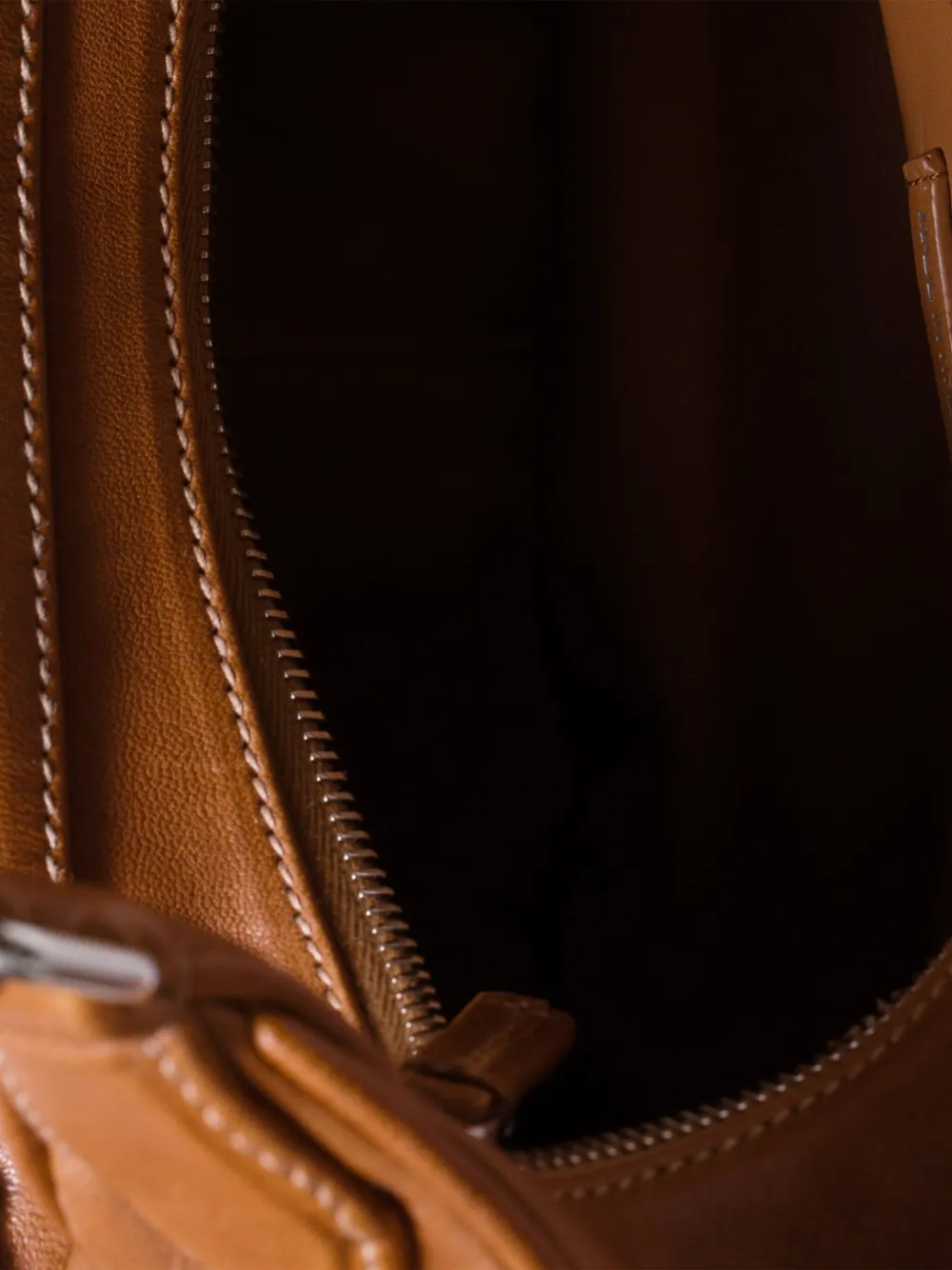 Miu Pocket shoulder bag Bruin