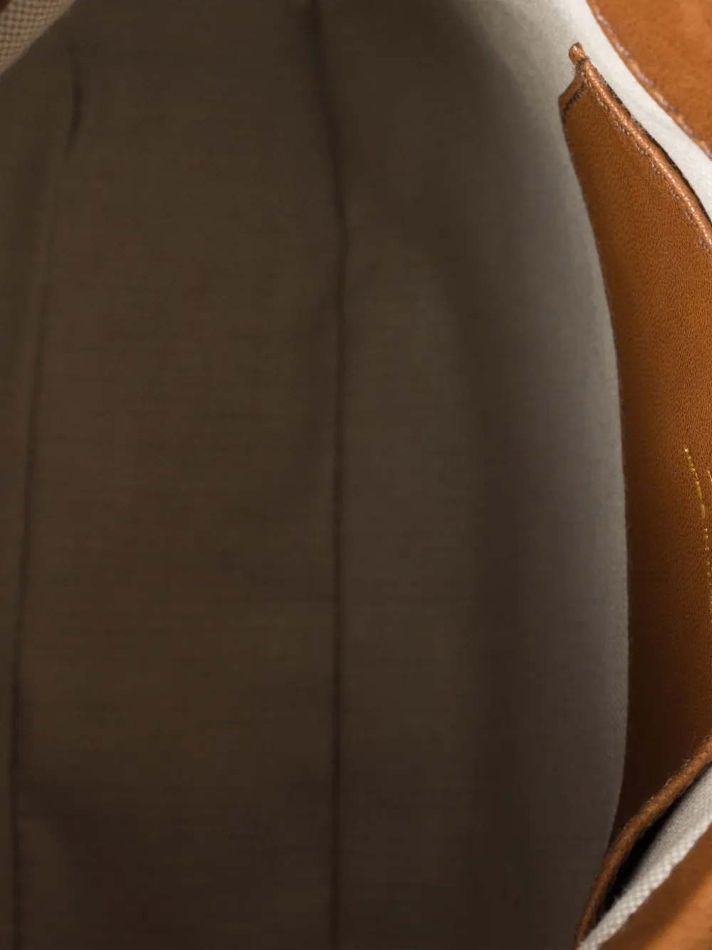 Miu leather strap pouch Bruin