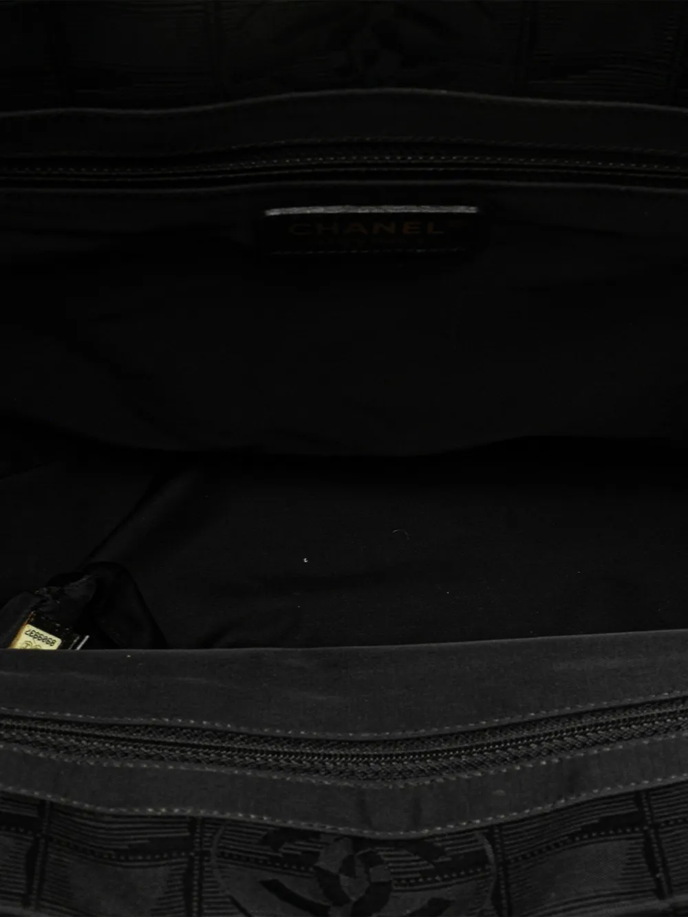 Pre-owned Chanel 2003-2004 Nylon New Travel Line Tote Bag In Black