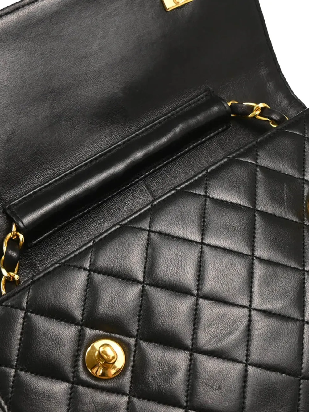 Pre-owned Chanel 1990 Quilted Shoulder Bag In Black