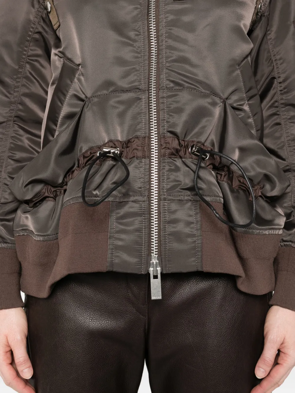 sacai Bomberjack met trekkoord Bruin
