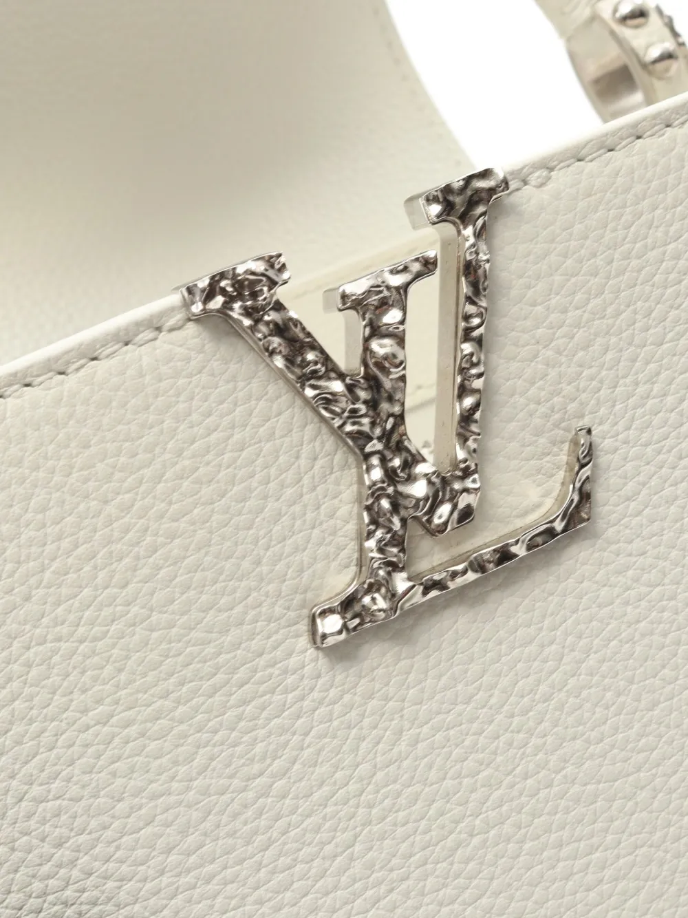 Pre-owned Louis Vuitton 2021 Mini Capucines Tote Bag In White