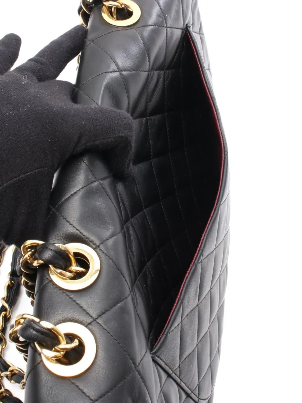 Pre-owned Chanel 2000 Decamatlassé 34 Shoulder Bag In Black