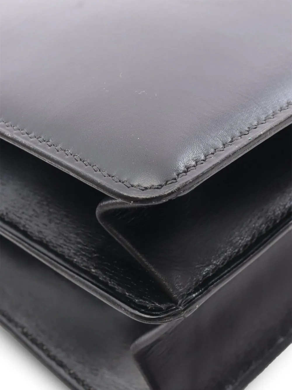 Pre-owned Hermes 1972 Escal Calf-leather Handbag In Black