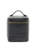 CHANEL Pre-Owned 2002 Vanity caviar-leather bucket bag - Black
