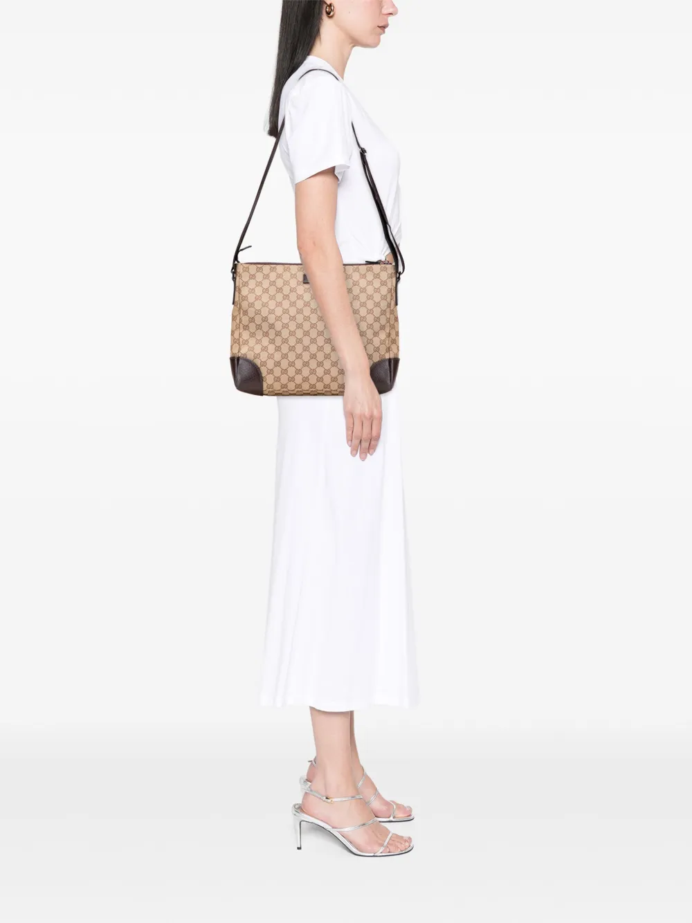 Pre-owned Gucci 2000-2015 Gg Canvas Crossbody Bag In Brown