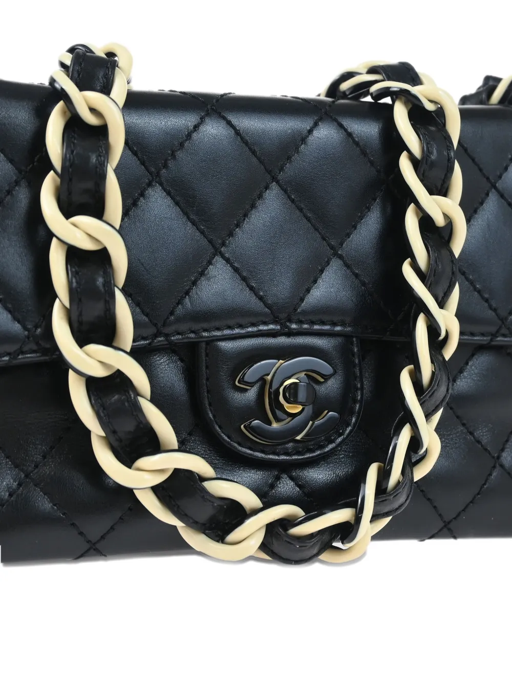 Pre-owned Chanel 2000 Quilted Flap Shoulder Bag In Black