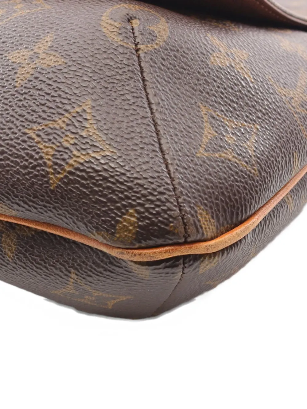 Pre-owned Louis Vuitton 2000 Musette Monogram Shoulder Bag In Brown