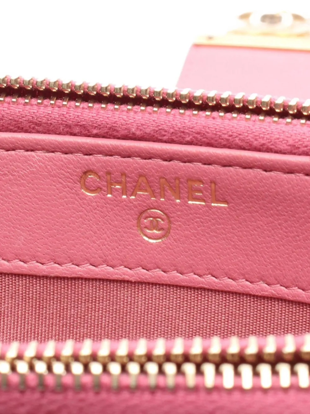 Pre-owned Chanel 2018-2019 Matelasse Chain Wallet In Pink