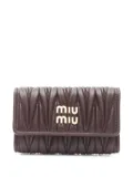 Miu Miu Pre-Owned 2020 matelassé leather key case - Brown