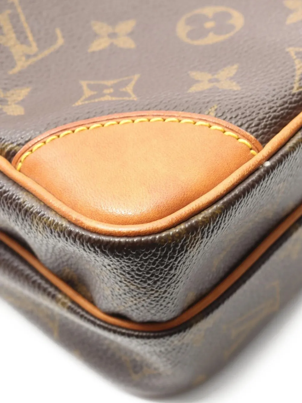 Pre-owned Louis Vuitton 2002 Amazon Monogram Shoulder Bag In Brown