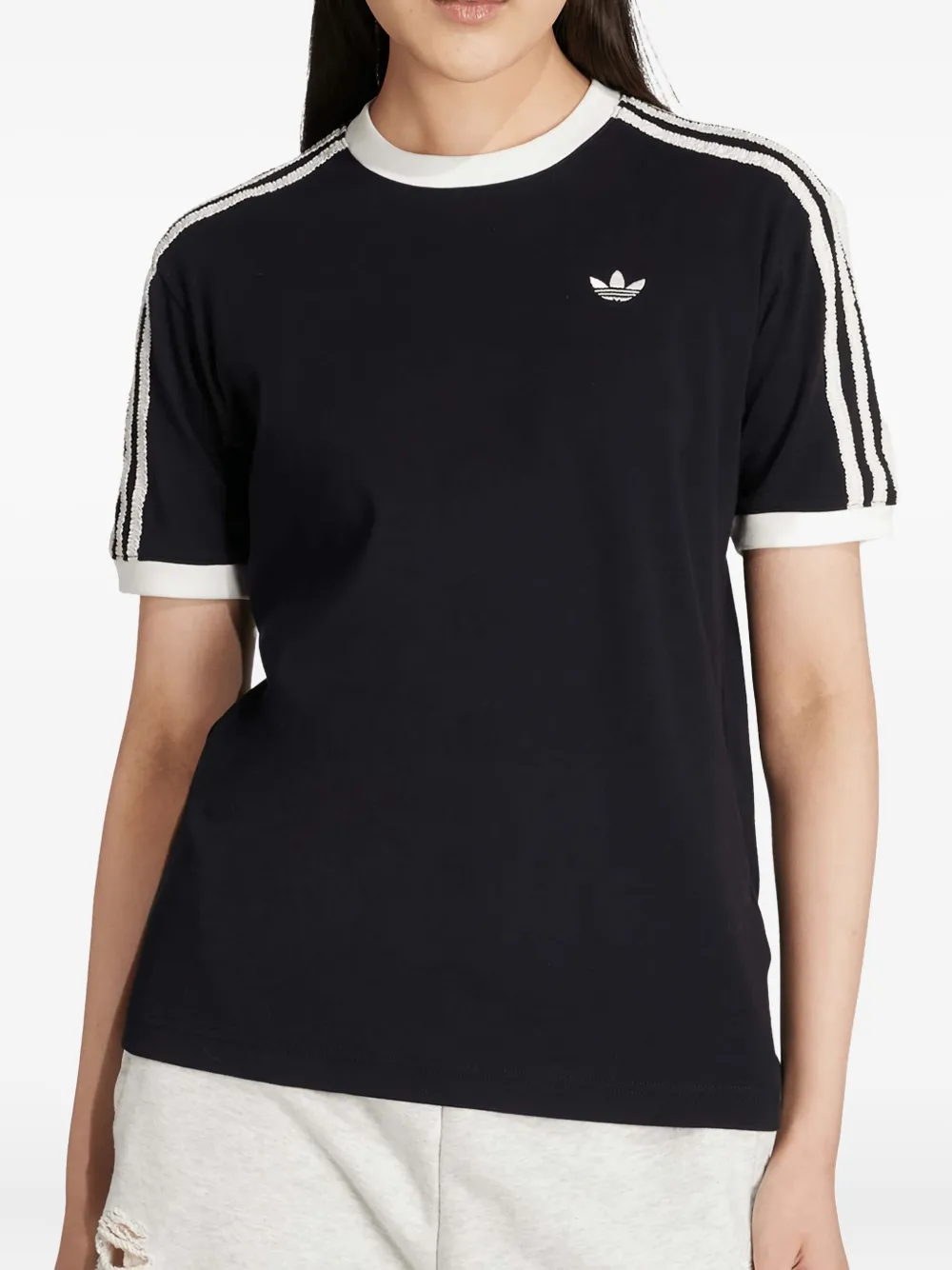 adidas T-shirt met drie strepen en ruches Zwart