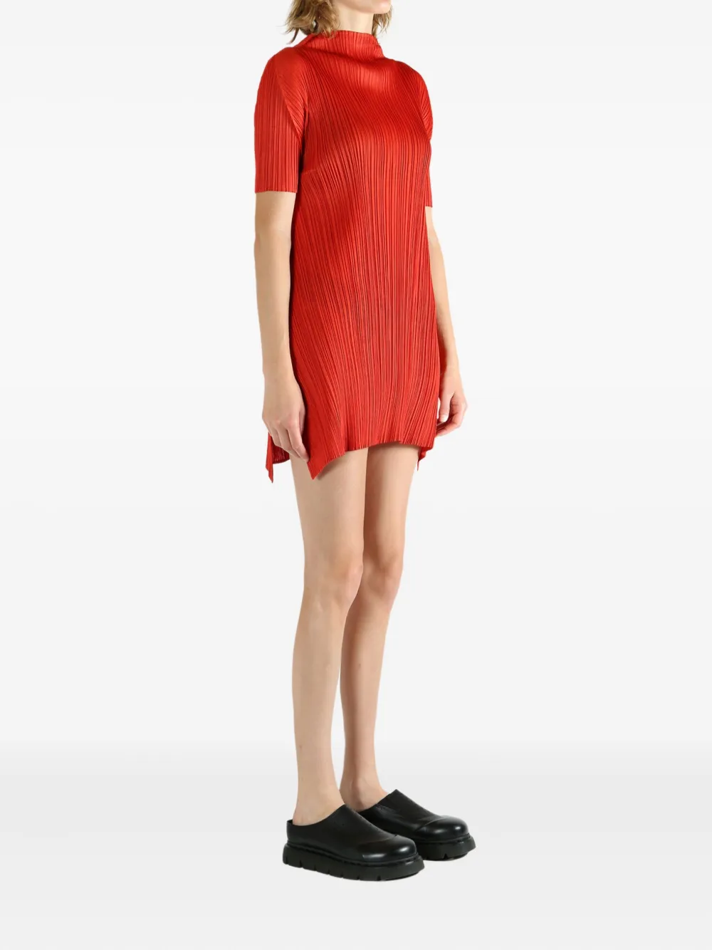 Pleats Please Issey Miyake Monthly Colors:July pleated short-sleeve tunic Rood