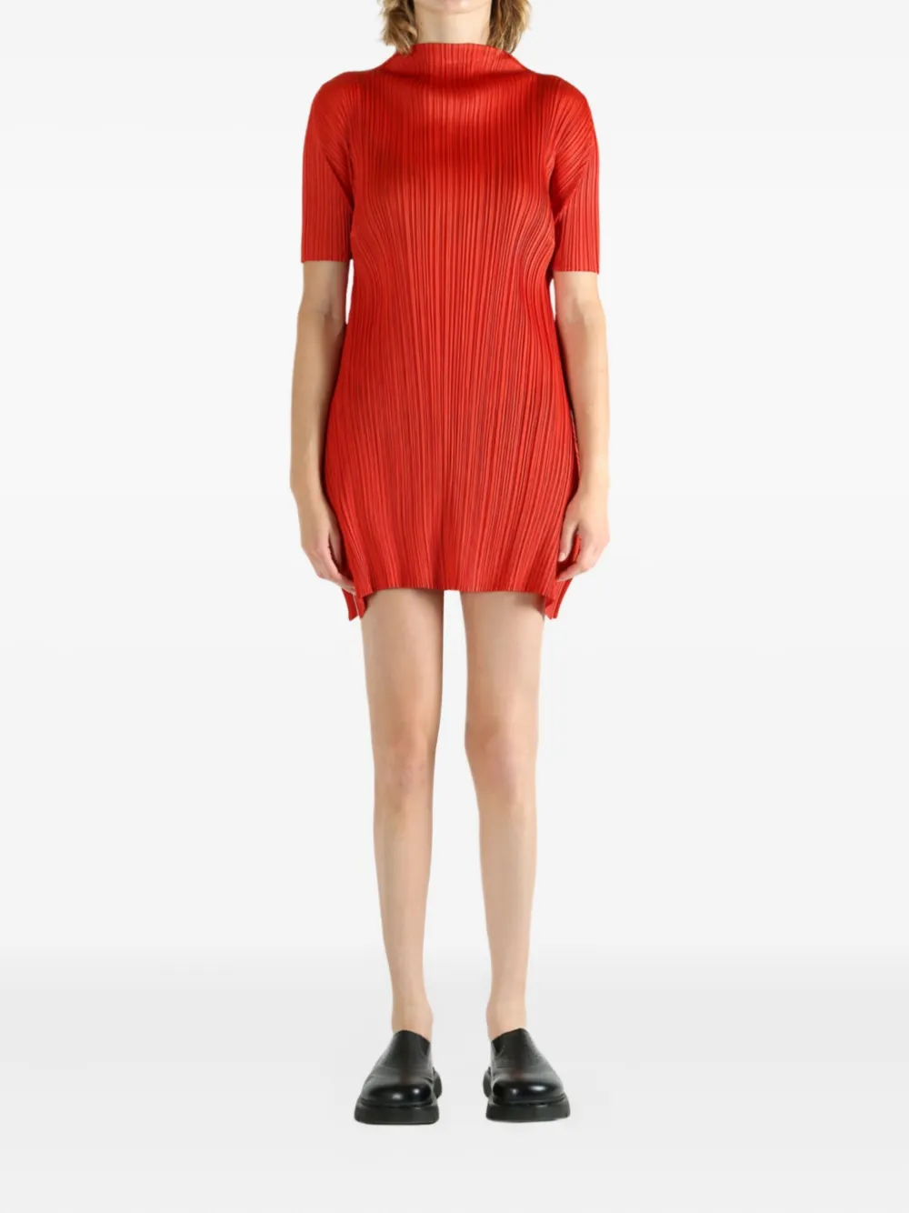 Pleats Please Issey Miyake Monthly Colors:July pleated short-sleeve tunic Rood