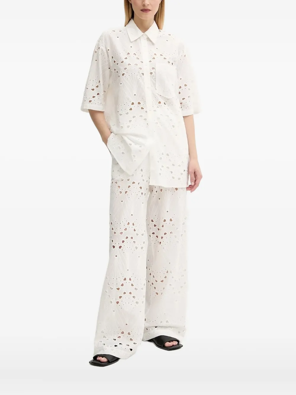 Gestuz eyelet-embroidered short-sleeve shirt Wit