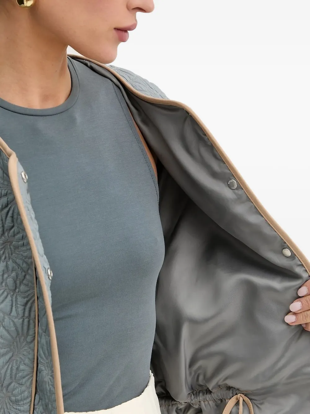 BOSS floral-quilted jacket Blauw