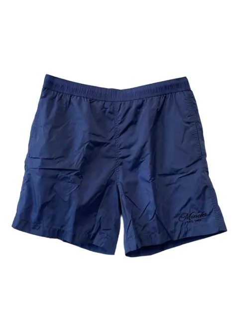 Moncler shorts de playa con logo bordado