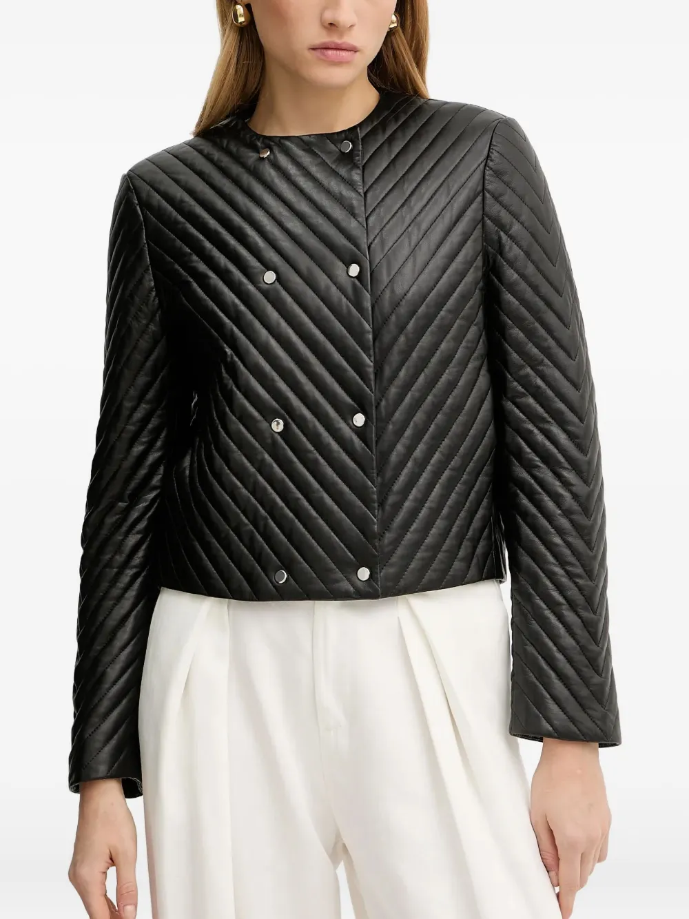 BOSS quilted-chevron cropped jacket Zwart