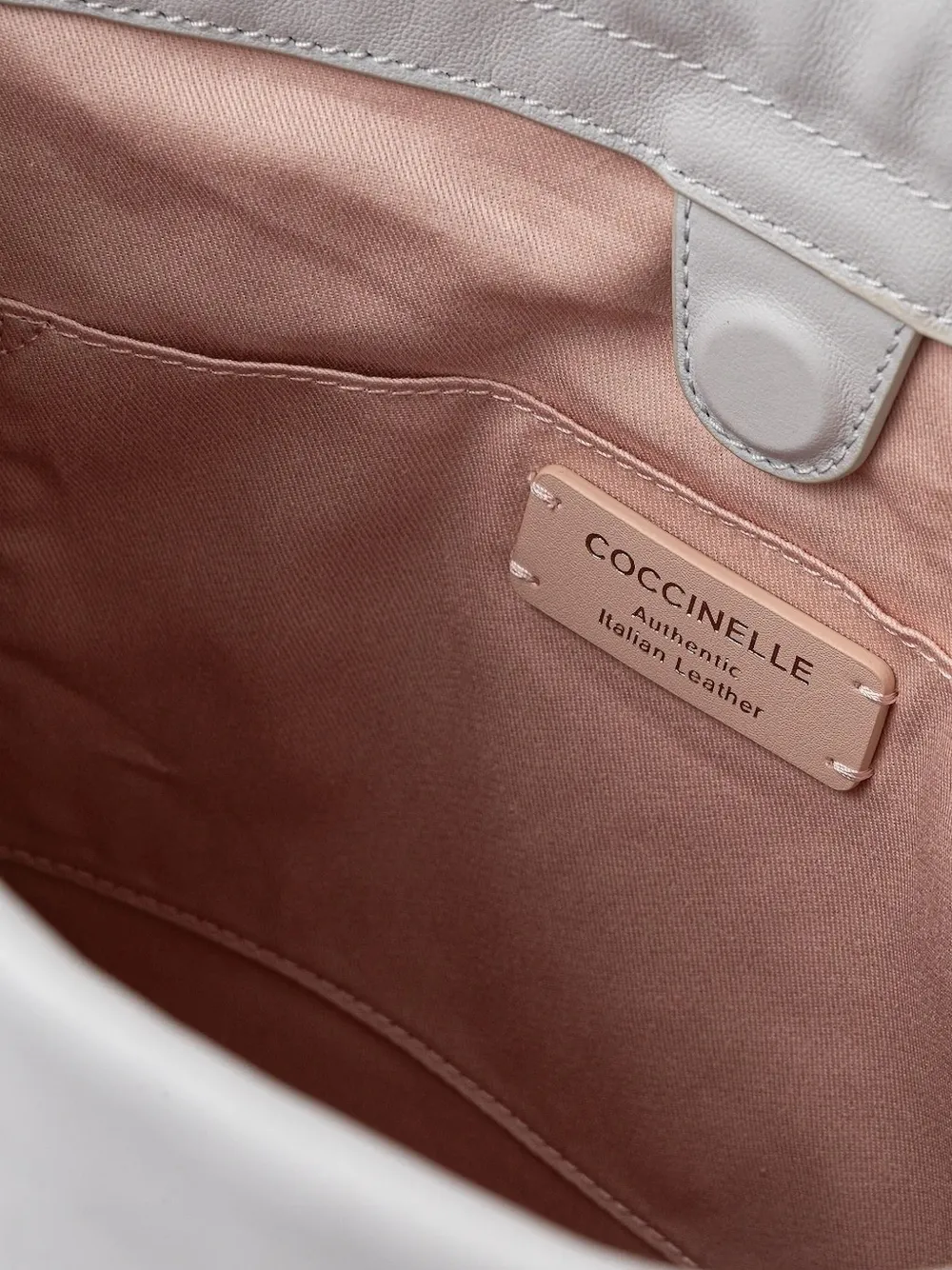 Coccinelle large Dulse embossed-logo tote bag Wit
