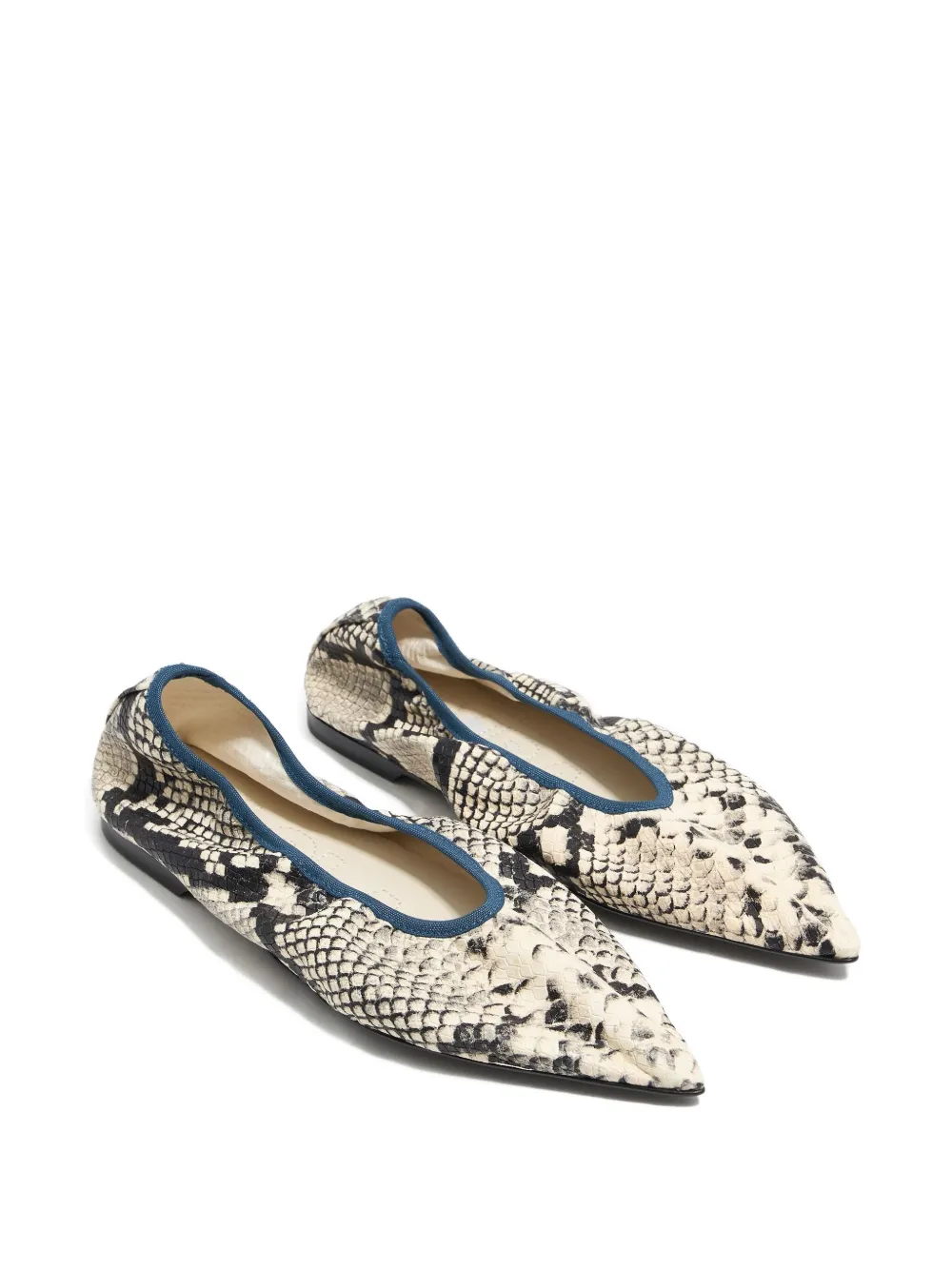 Bimba Y Lola Pointed-toe Flat Pumps In White