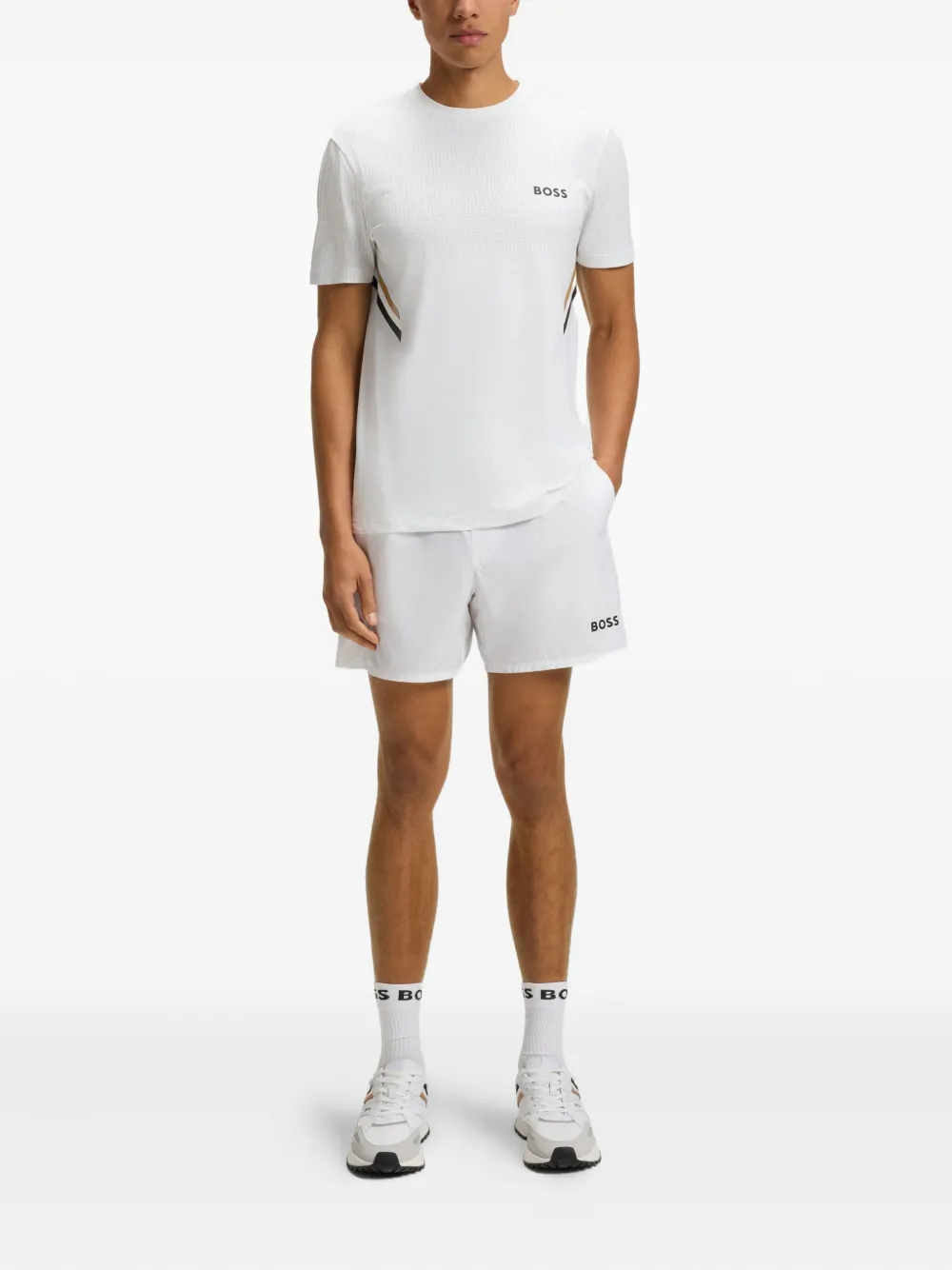 BOSS تيشيرت مزين بخطوط | تيشيرتات | Image 2