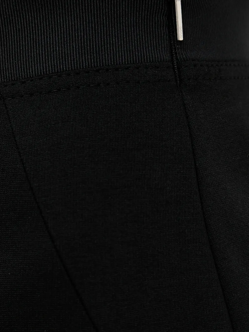 BOSS high-waisted midi skirt Zwart