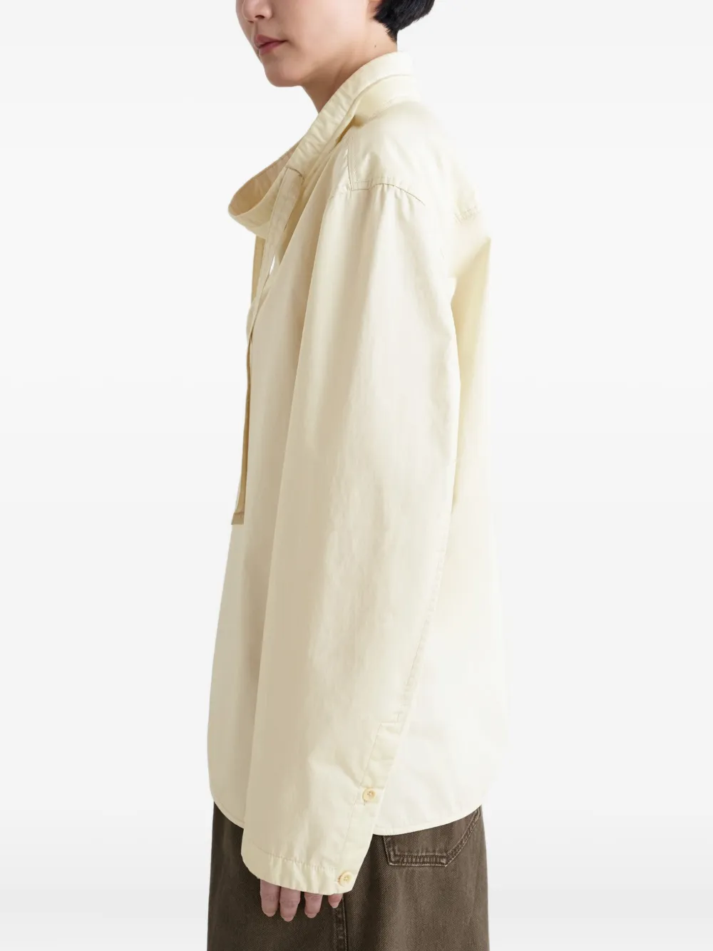 LEMAIRE Blouse met hoge hals en trekkoord BG250 RICE PAPER