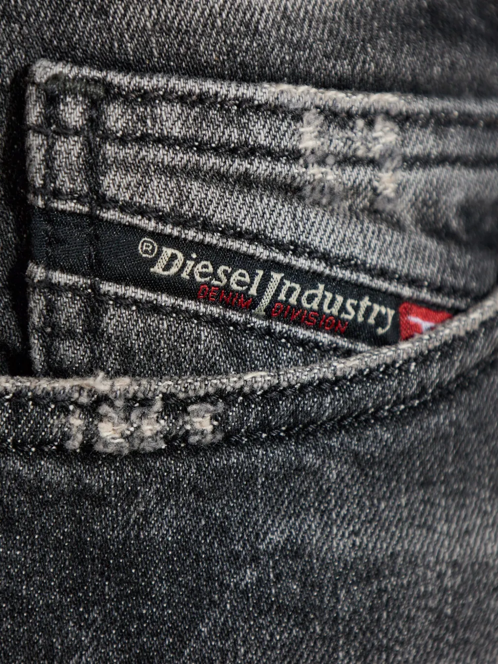 Diesel 1993 D-Vyl gerafelde jeans Zwart