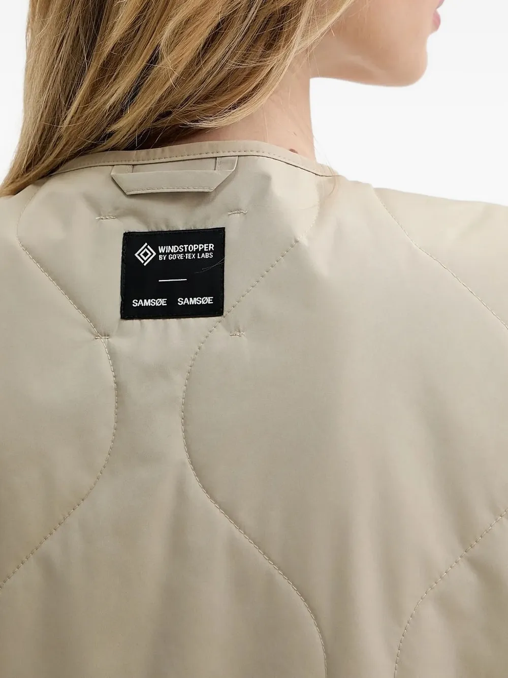 SAMSOE Gewatteerde bodywarmer met knoopsluiting Beige