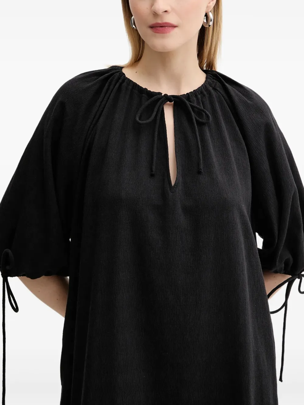 SAMSOE Samatera midi-jurk met gestrikt detail Zwart