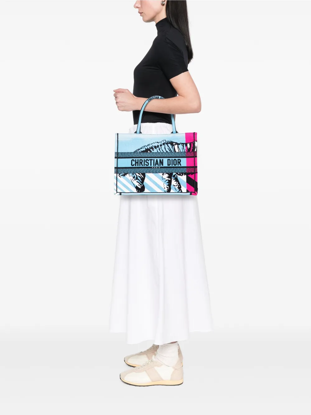 Christian Dior Pre-Owned 2022 Medium Embroidered Canvas Zebra D Jungle Pop Book tote bag | Pre-Owned | Image 2