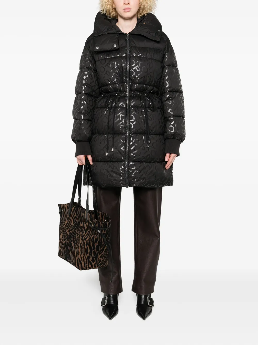 PINKO logo-print puffer coat Zwart