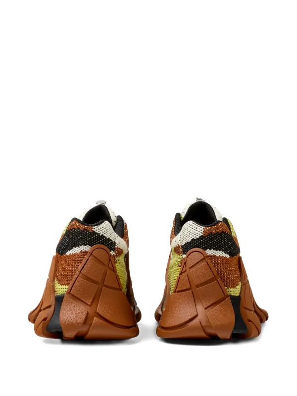 【関税込み】CAMPERLAB ブラウン Tormenta スニーカー CamperLab Tormenta ニットスニーカー | ブラウン | FARFETCH JP